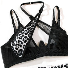 Load image into Gallery viewer, ‘HIPS DON&#39;T LIE&#39; GARTER SET in BLACK &amp; ANIMAL PRINT