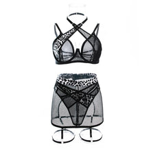 Load image into Gallery viewer, ‘HIPS DON&#39;T LIE&#39; GARTER SET in BLACK &amp; ANIMAL PRINT