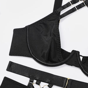 'FAST CAR' THREE QUARTER-CUP GARTER SET
